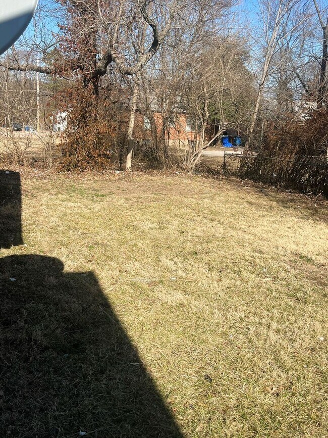 Building Photo - 3 Bedroom Home for Rent in Ferguson!