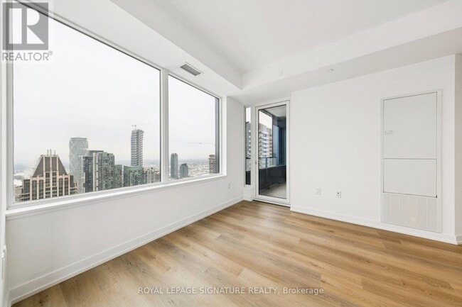 Building Photo - 395 Square One Dr