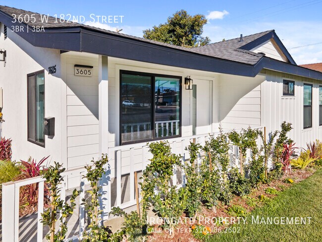 Building Photo - 3BD/3BA - FULLY REMODELED - North Torrance...
