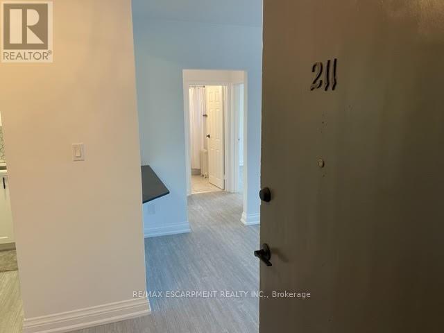 Building Photo - 37-237 Mericourt Rd