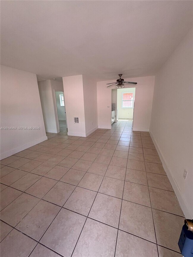 Foto del edificio - 1491 NW 56th St