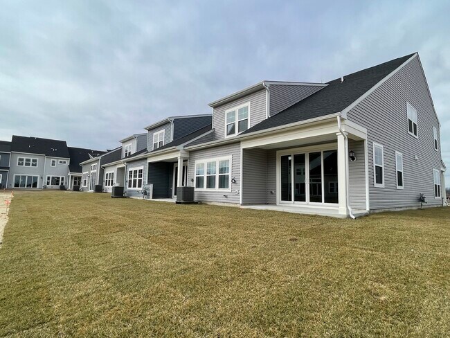Foto del edificio - 37210 Fayetteville Ct