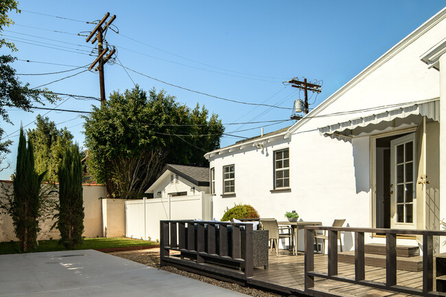 Building Photo - 1185 Hauser Blvd