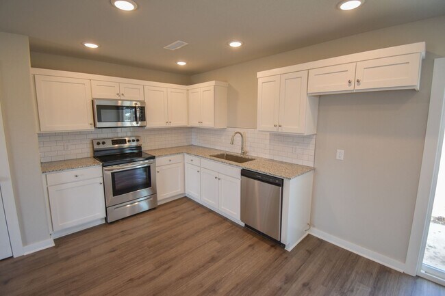 Foto del edificio - Beautiful 3 Bed 2 Bath Home in Farmington!