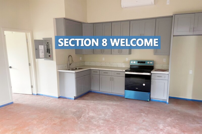Foto principal - 8858 1/2 Wall St
