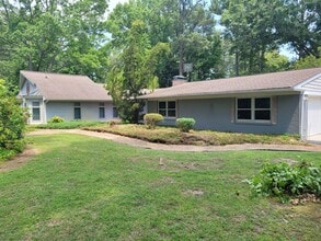 Building Photo - 3824 Thalia Dr
