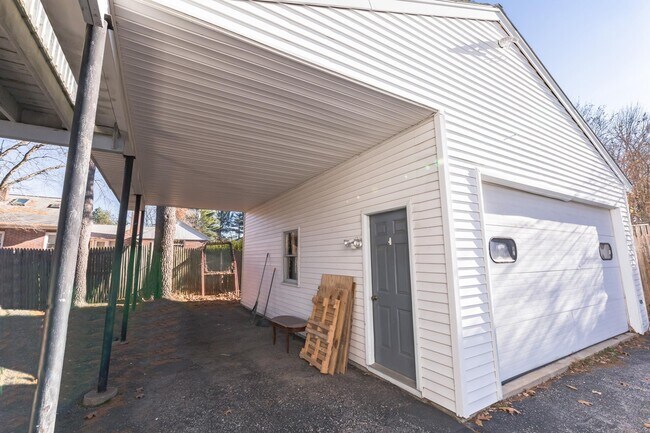 Building Photo - 141 Edmond St