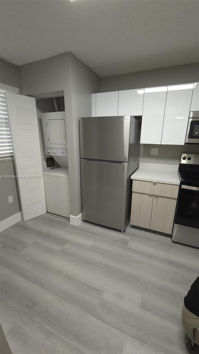 Building Photo - 9934 Nob Hill Ln