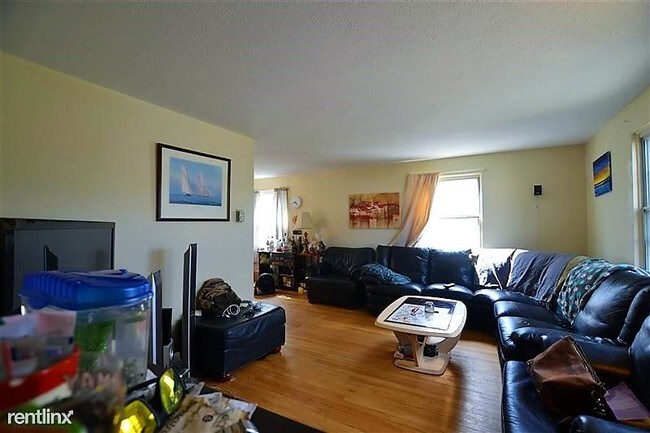 Foto del edificio - 20 Anselm Ter