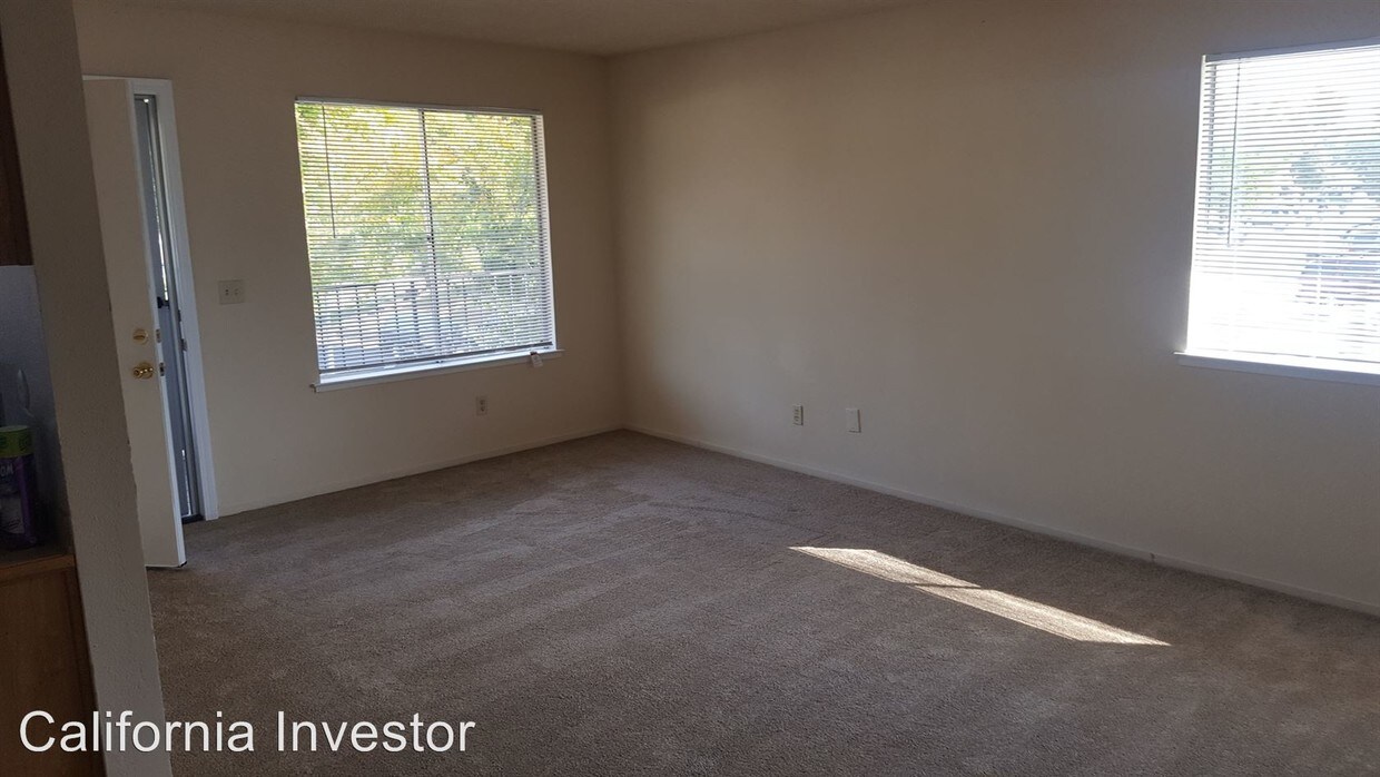 Building Photo - 11473 Quartz Dr