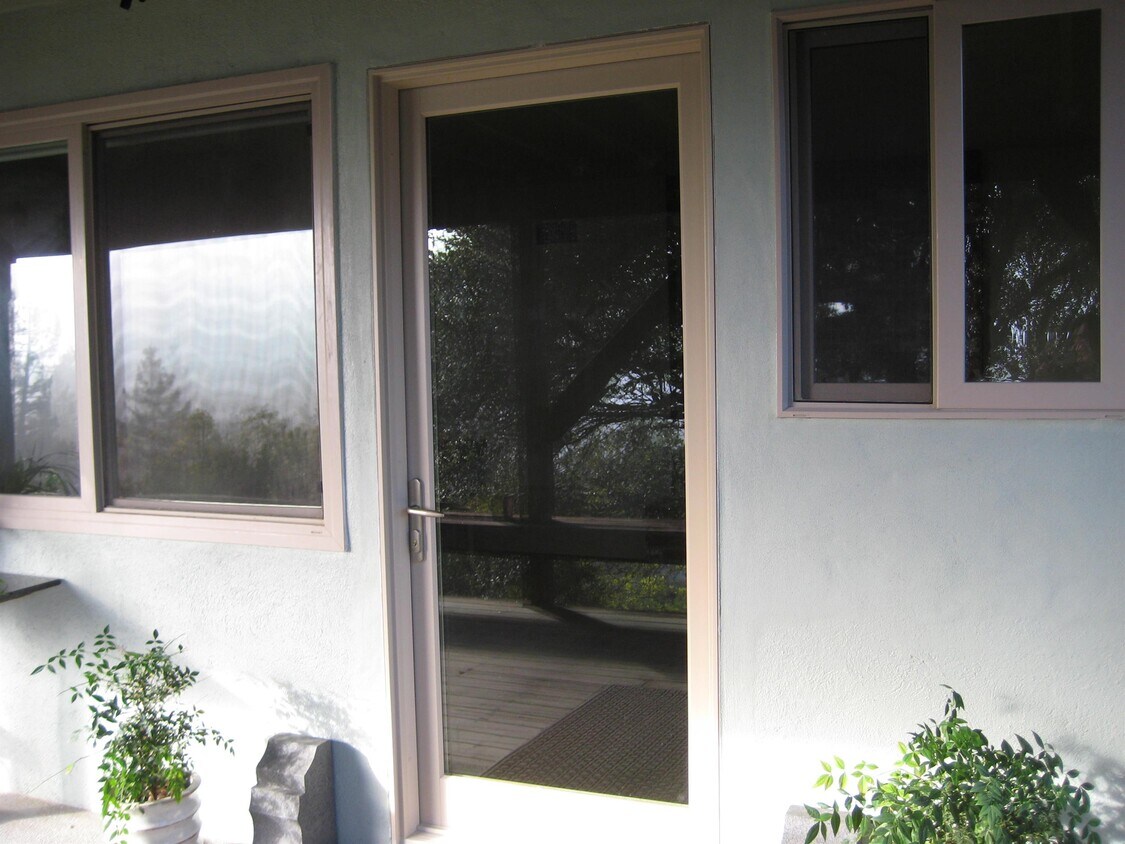 Primary Photo - 4 Coronet Way