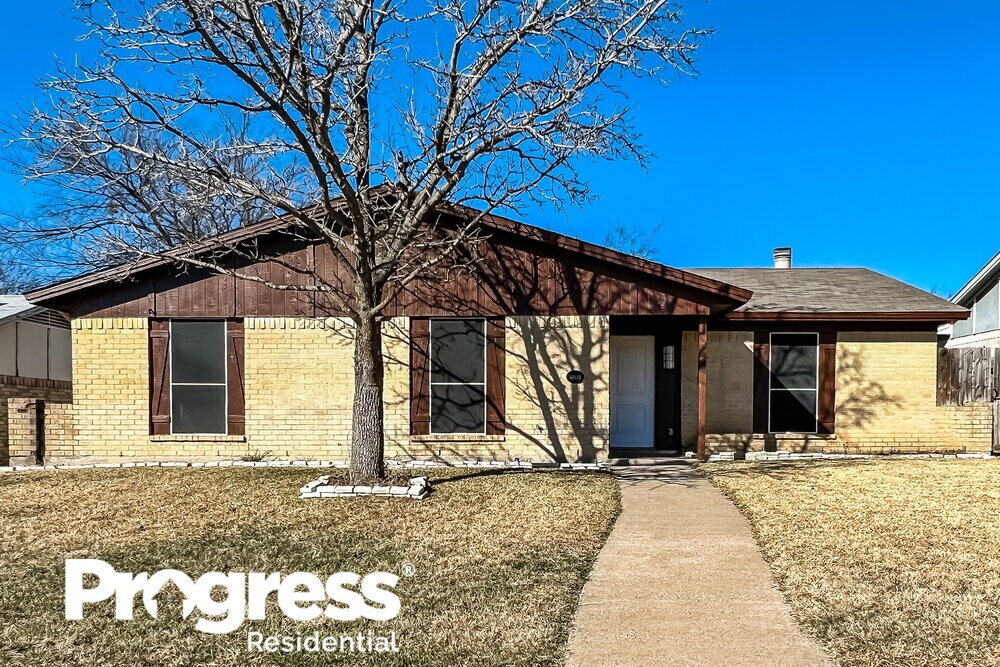 1033 Tracy Ln, Lancaster, TX 75134 House Rental in Lancaster, TX