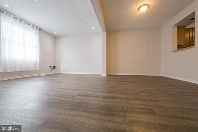 Foto del edificio - 12547 Coral Grove Pl