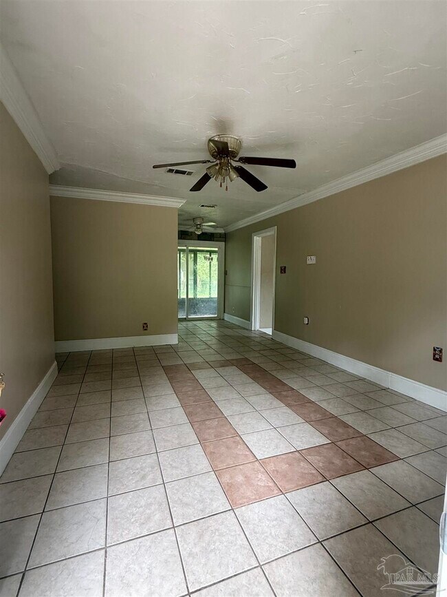 Foto del edificio - 5103 Wildwood Ave
