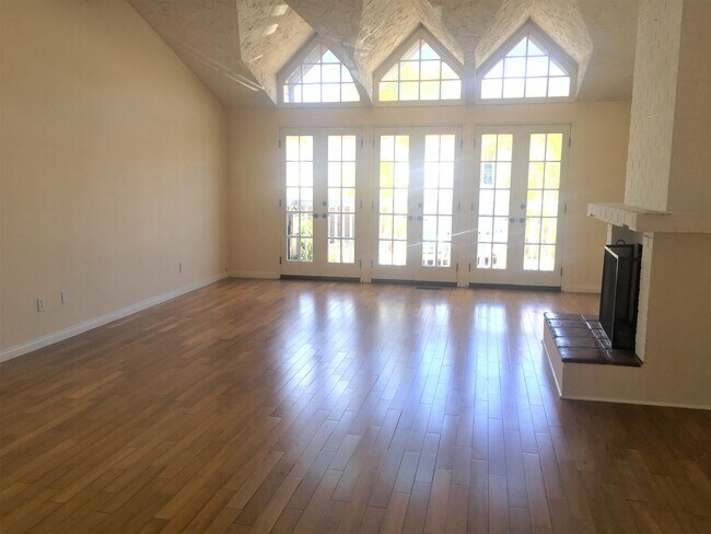 Foto del edificio - Golden Hills 3 Bdrm Home!