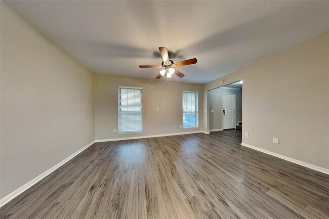 Foto del edificio - 3714 Ginger Ln