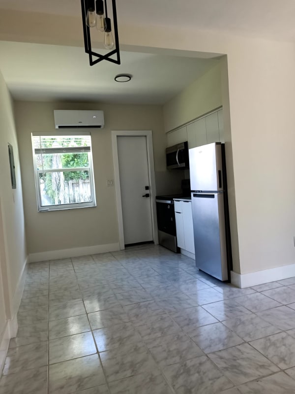 Foto del edificio - 2489 SW 27th St
