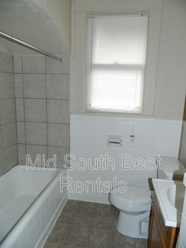 Foto del edificio - 961 N Willett St