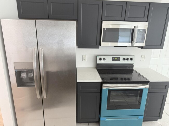 Foto del edificio - 1334 N Mangonia Dr