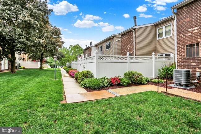 Foto del edificio - 2906 State Hill Rd