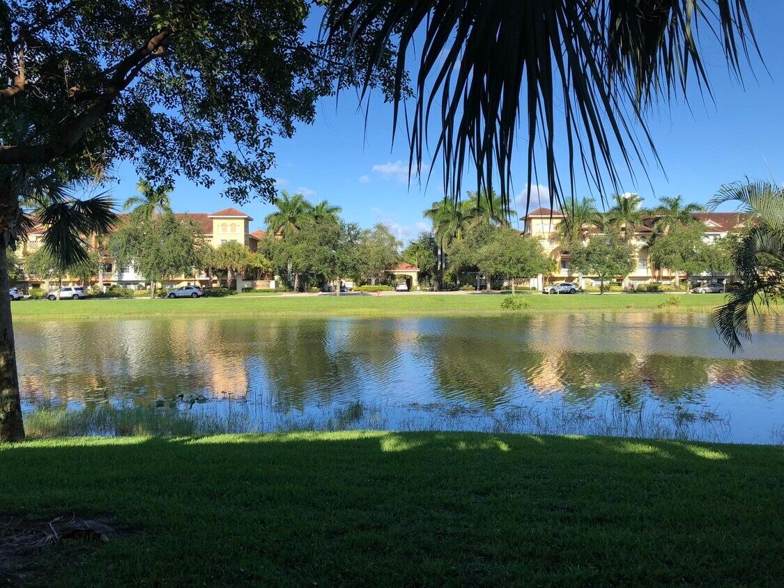 2811 Grande Pkwy Unit 114, Palm Beach Gardens, FL 33410 Condo for Rent in Palm Beach Gardens
