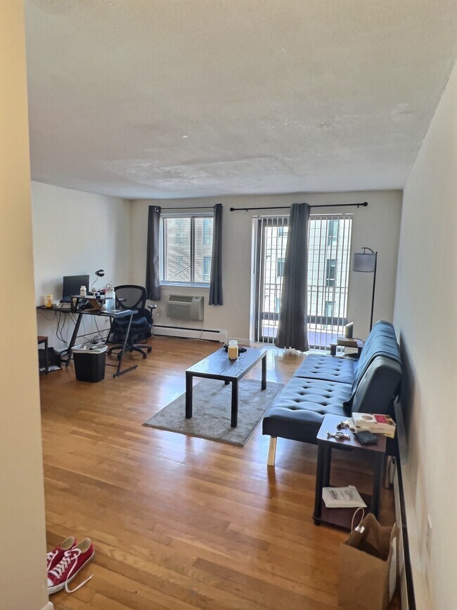 Building Photo - 1039 Commonwealth Avenue