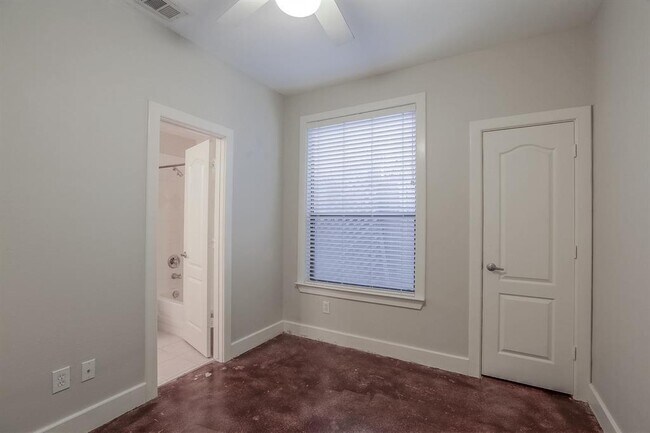 Foto del edificio - 4111 McDuffie St
