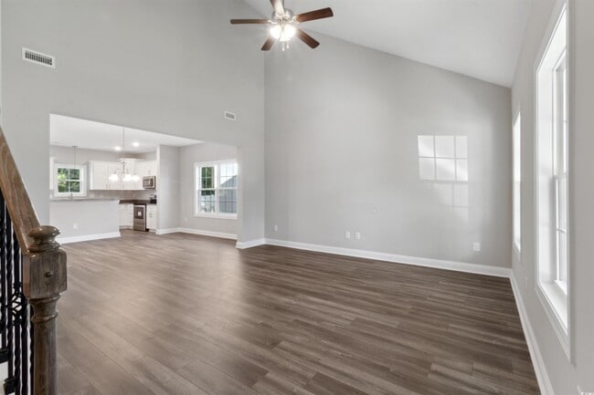 Building Photo - 10412 Holland Ct