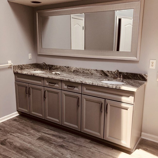 Building Photo - 3700 Gumwood Ct