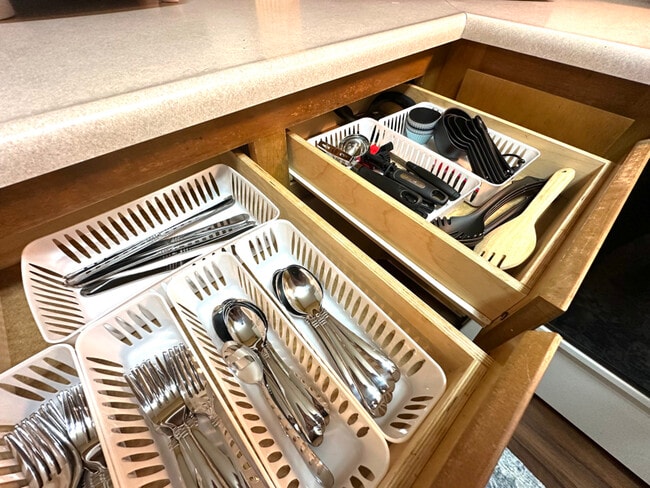 Foto del edificio - 1270 W Newlands Dr