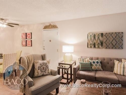 Foto del edificio - 708 Sutters Mill Ln