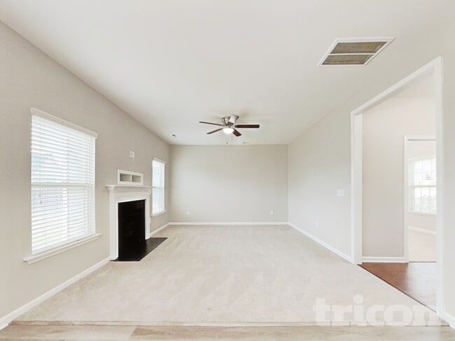 Foto del edificio - 978 Lakemont Dr