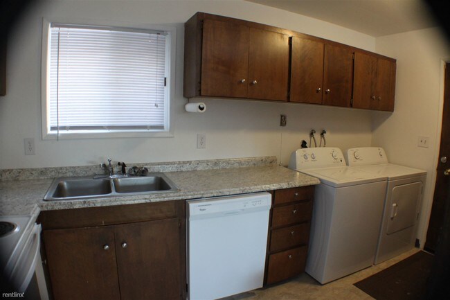 Foto del edificio - 1050 W 19th Ave