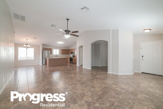 Building Photo - 11826 W Port Royale Ln