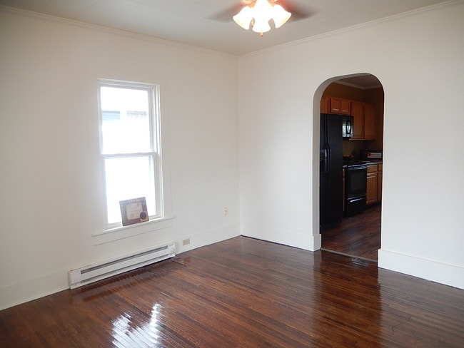 Building Photo - 312 S Cass St