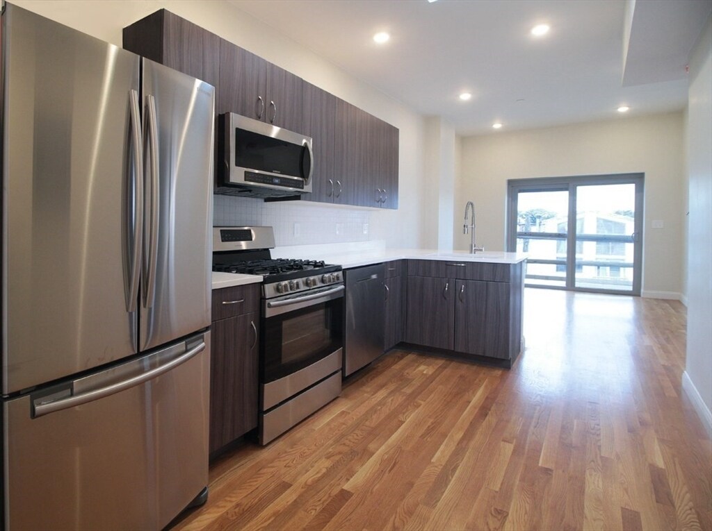 Foto principal - 68 Frankfort St