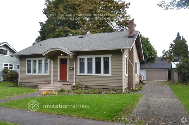 Building Photo - 713 Ryan Ave