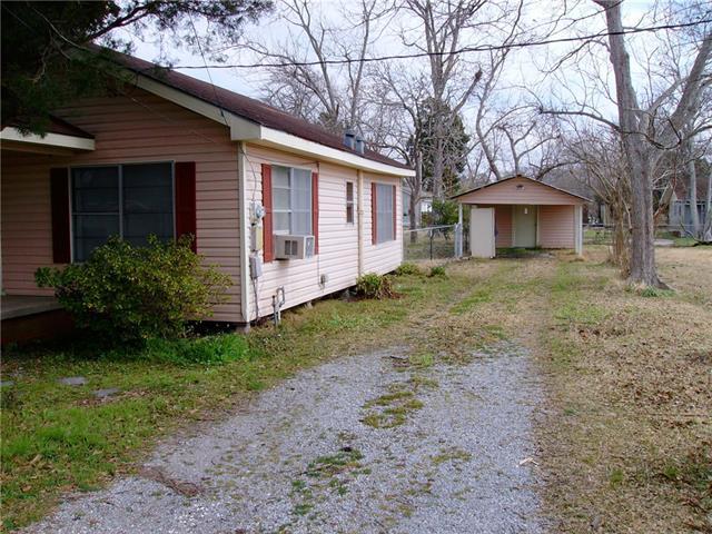 Primary Photo - 350 Hildebrandt St