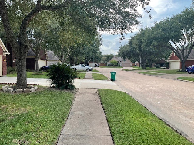 Foto del edificio - 17911 Scenic Oaks Dr