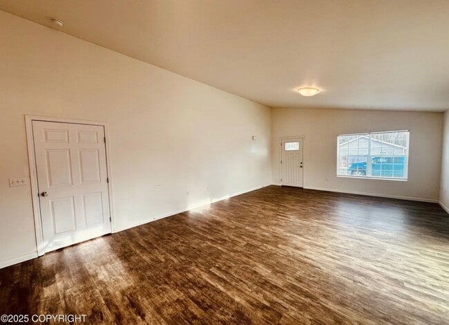 Building Photo - 4542 W Amanda Dr