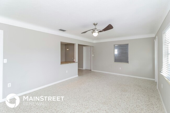 Foto del edificio - 2414 Foster Ln