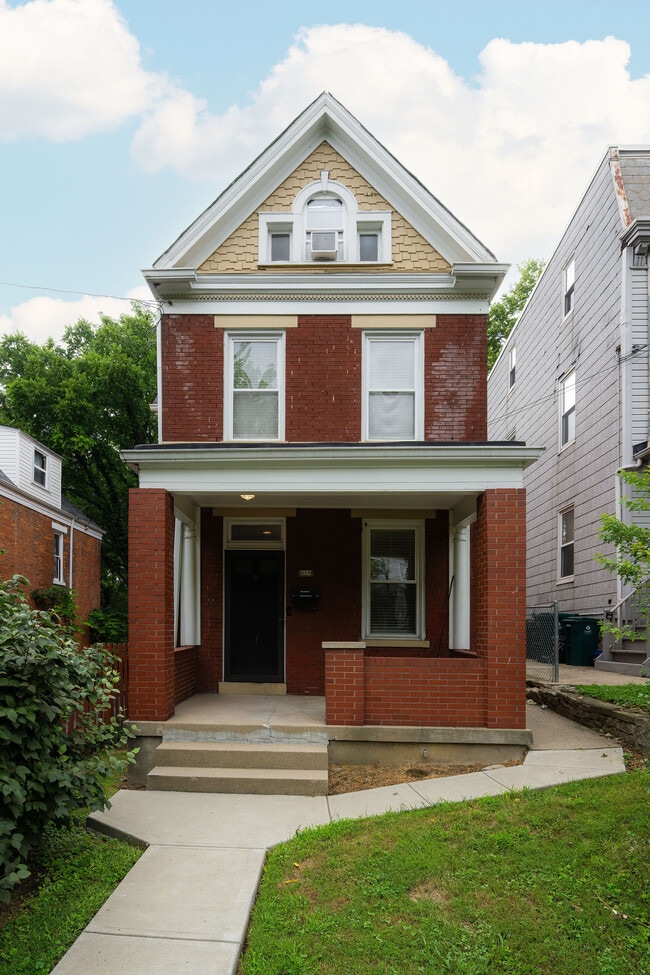 Foto del edificio - Mont Michel Apartments