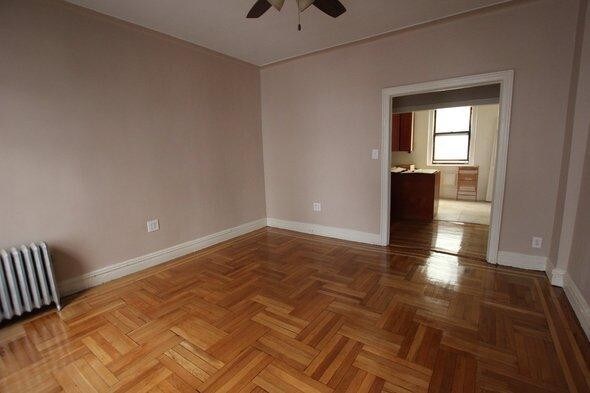 Primary Photo - 1040 Bushwick Ave