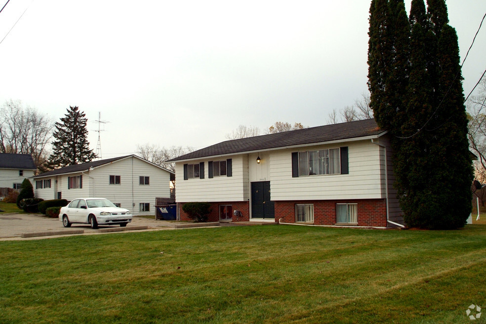 Building Photo - Arbor View Apartments