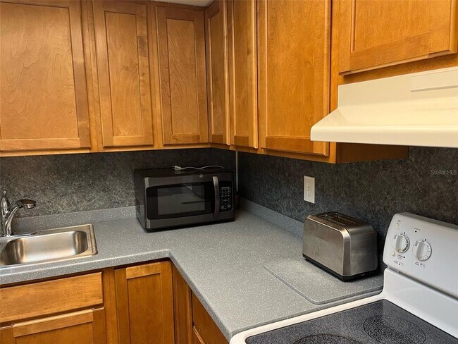 Foto del edificio - 1828 Foxhall Cir