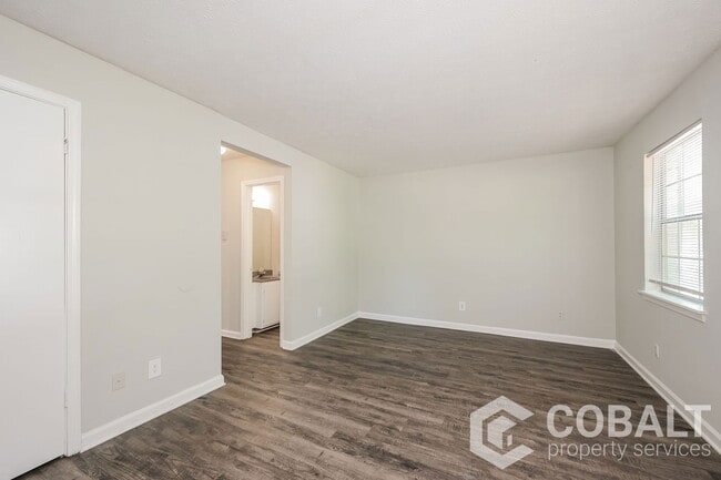 Building Photo - 3510 Creekview Pl
