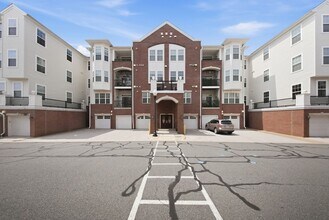Building Photo - 9202 Charleston Dr