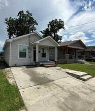 Building Photo - 6723 Avenue Q