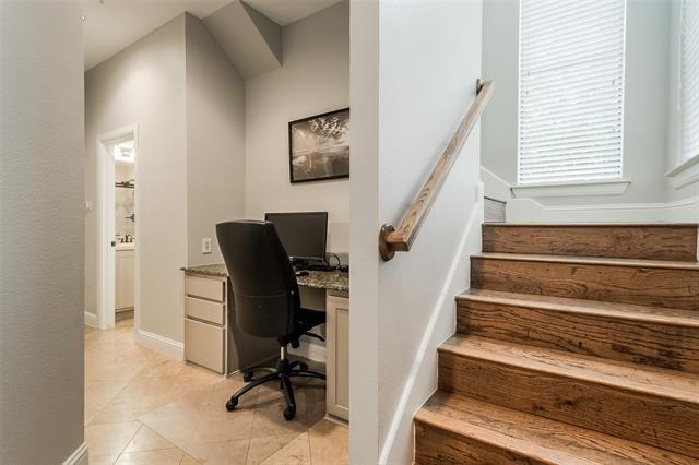 Foto del edificio - 3118 Carmel St