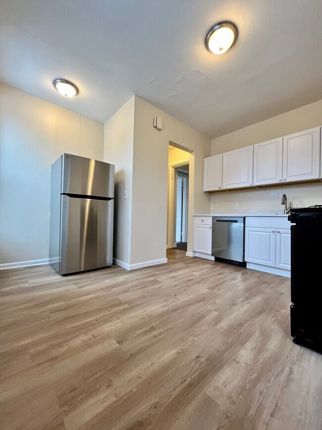 Foto del edificio - 104 Linwood Ave